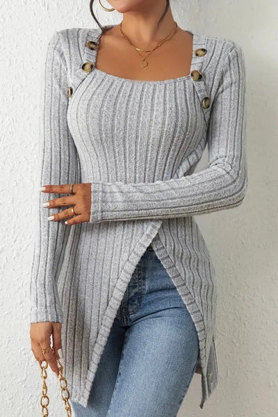 JULIA - ASYMMETRIC TOP WITH BUTTONS AND RIBBED STRUCTURE