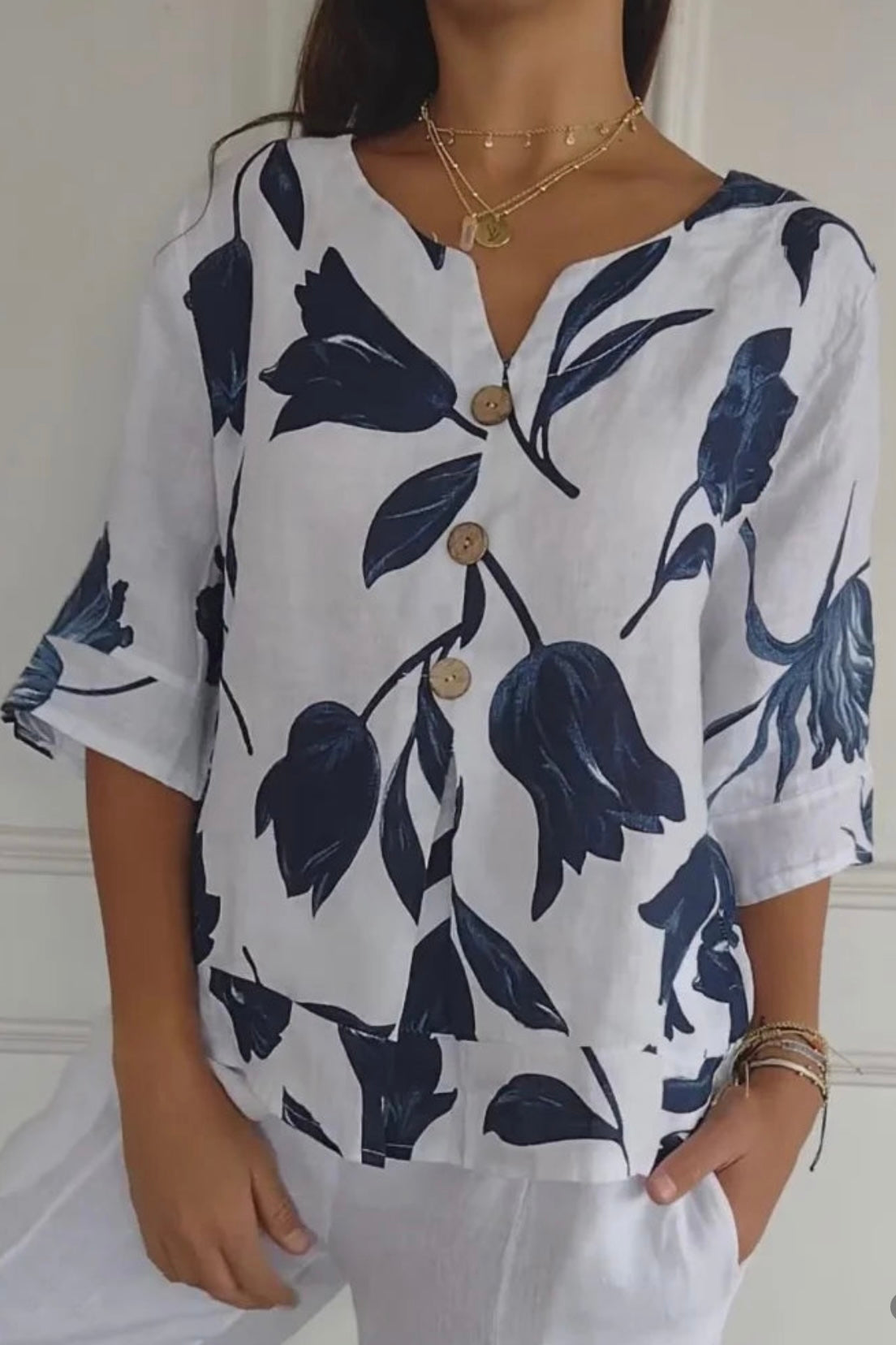 MAXINE - FLORAL BUTTON BLOUSE