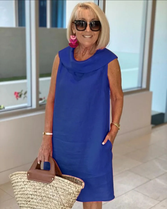 PERLA – Sleeveless Shift Dress with Round Neckline