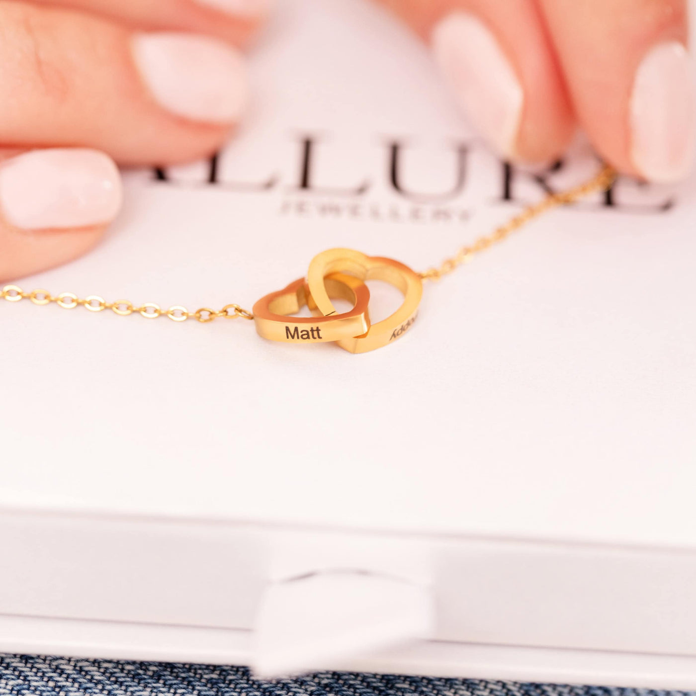 ENGRAVED DOUBLE HEART NECKLACE