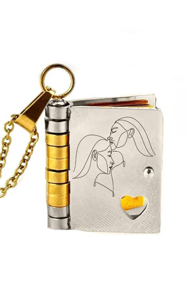 Sister‘s Treasured Book Necklace